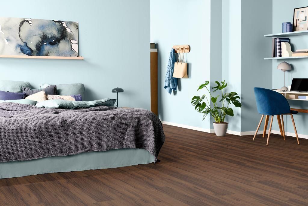 Ламинат Egger NatureSense 8/32 Classic 4V EL1307Орех Вармия коричневый