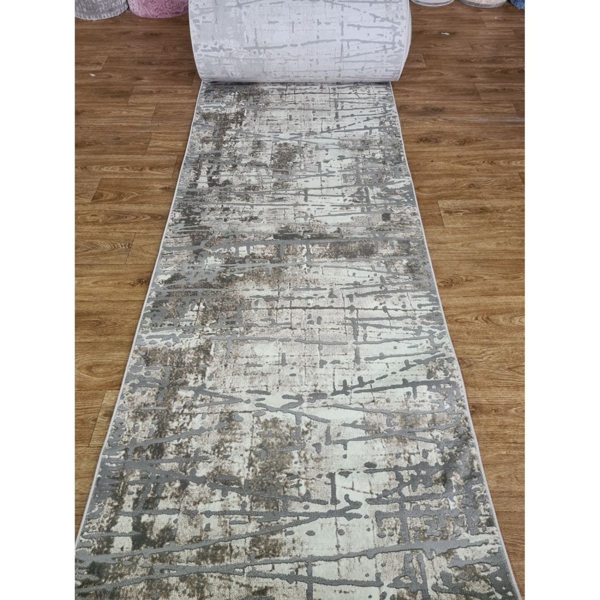 Килимова доріжка Greencarpet Luxury 06189A GREY / GREY