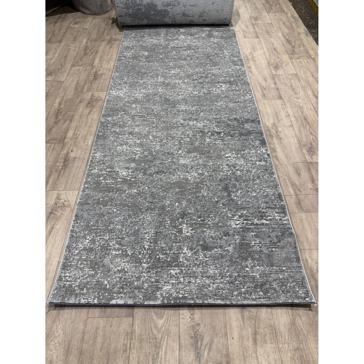 Ковровая дорожка Greencarpet Odessa Plus 14529A GREY