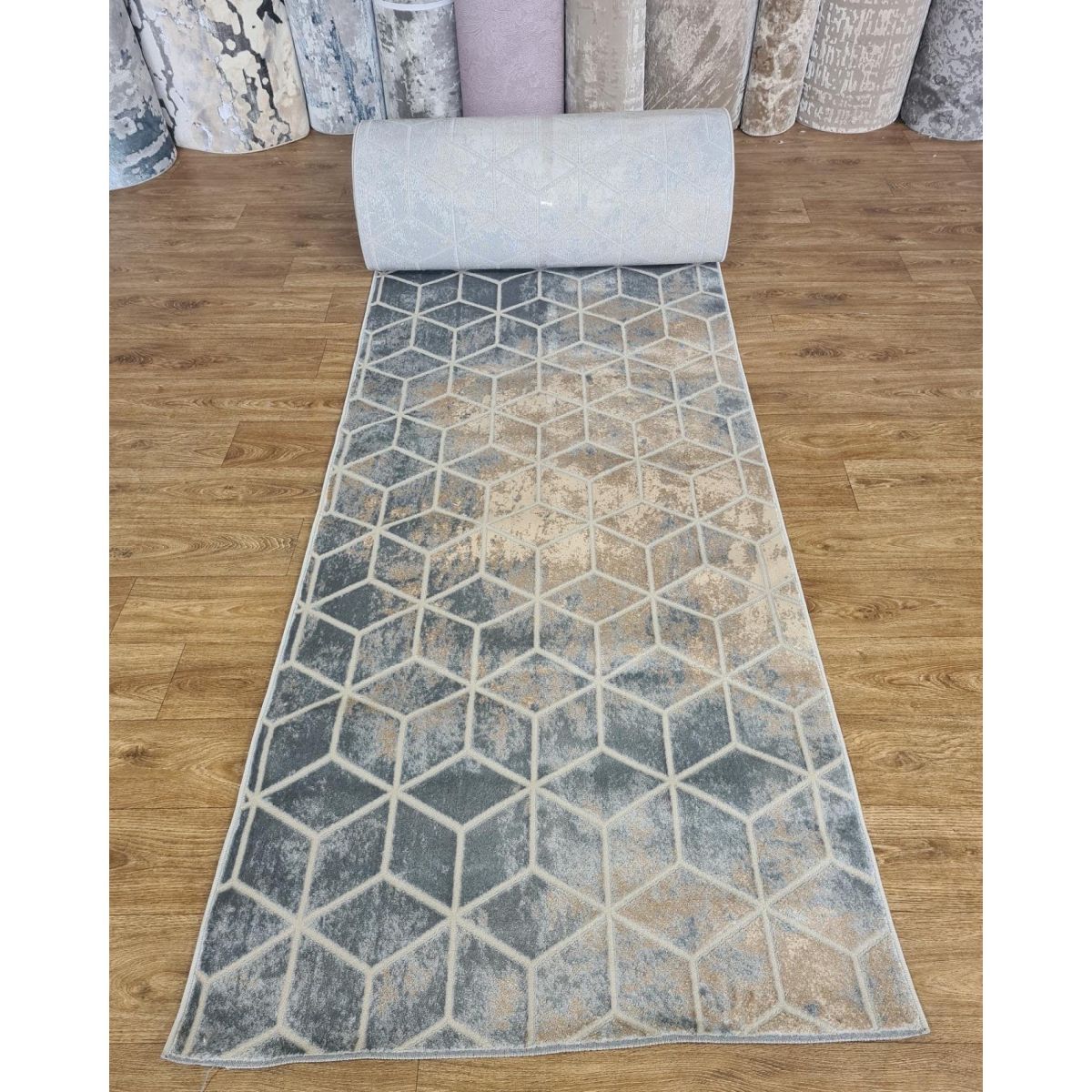 Ковровая дорожка Greencarpet Picasso 5503 GREY / BEIGE HB