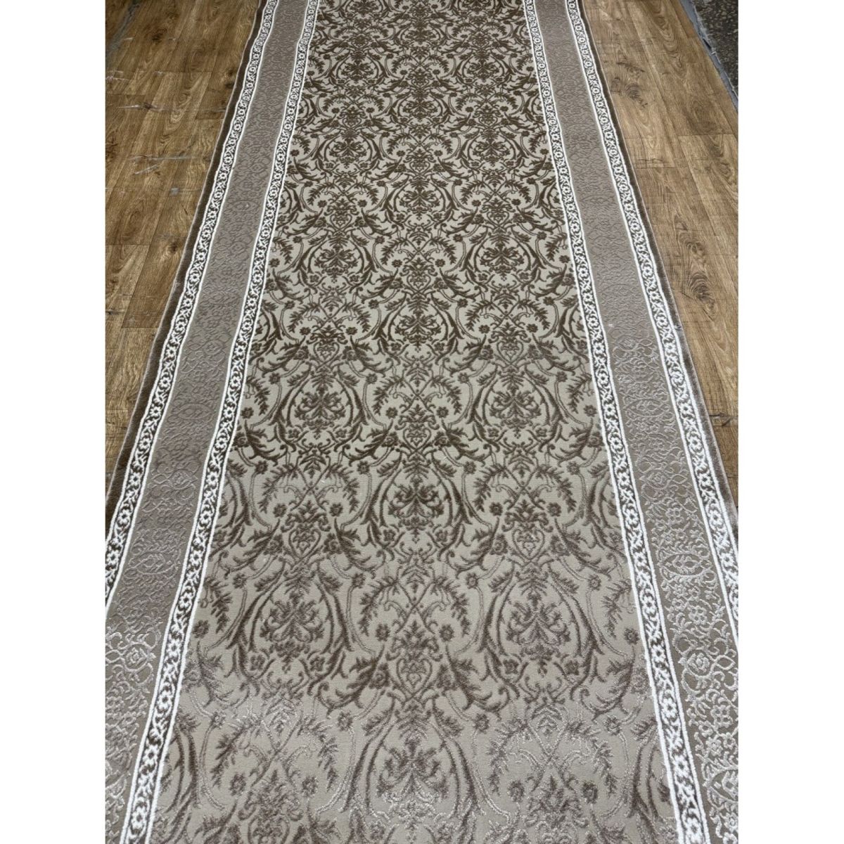 Ковровая дорожка Greencarpet Tempo 8125 L.BROWN/BEIGE