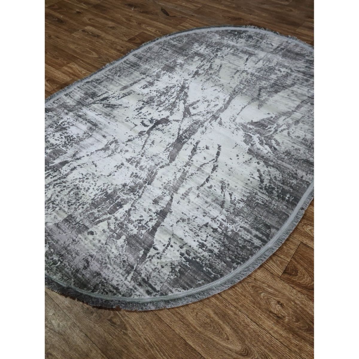 Ковёр Greencarpet Odessa E233AG C.POLY.L.GREY/CREAM