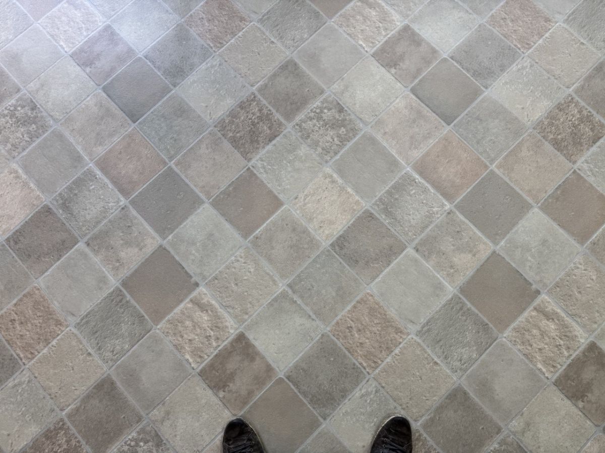 Лінолеум Tarkett ICONIK 280Tex COTTAGE STONE BEIGE