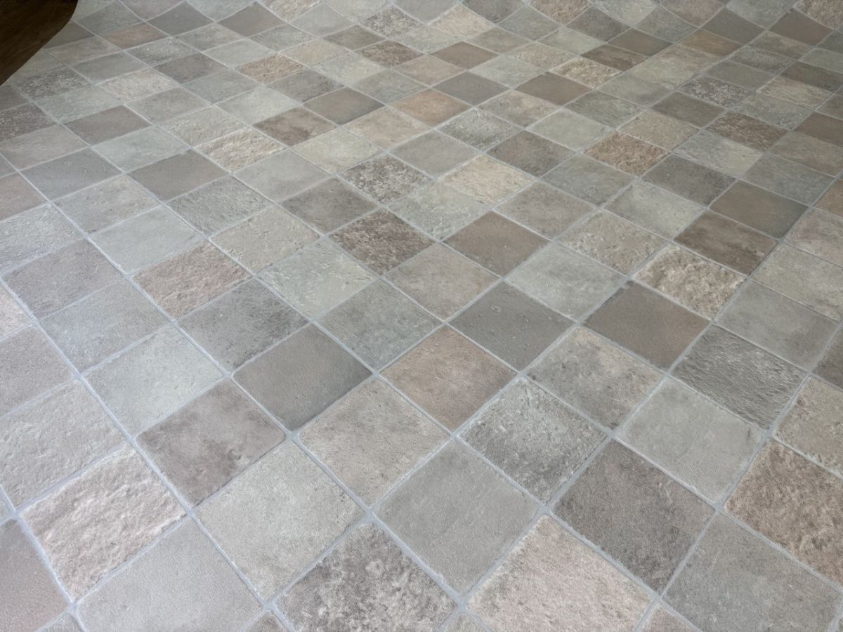 Лінолеум Tarkett ICONIK 280Tex COTTAGE STONE BEIGE