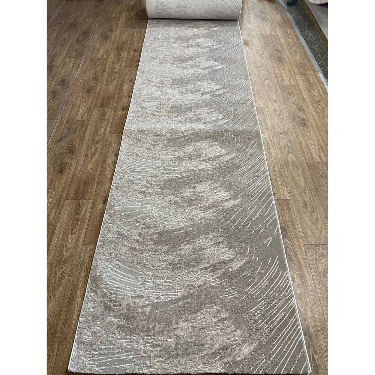 Ковровая дорожка Greencarpet Anemon 133RA L.BEIGE/POLY.BEIGE
