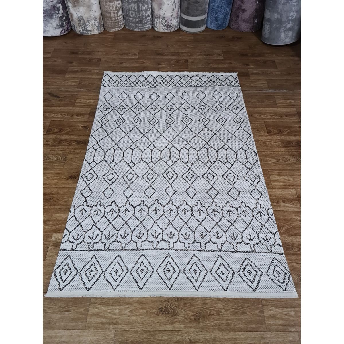 Ковёр Greencarpet Dekoratif MT0007 BEIGE/BLACK