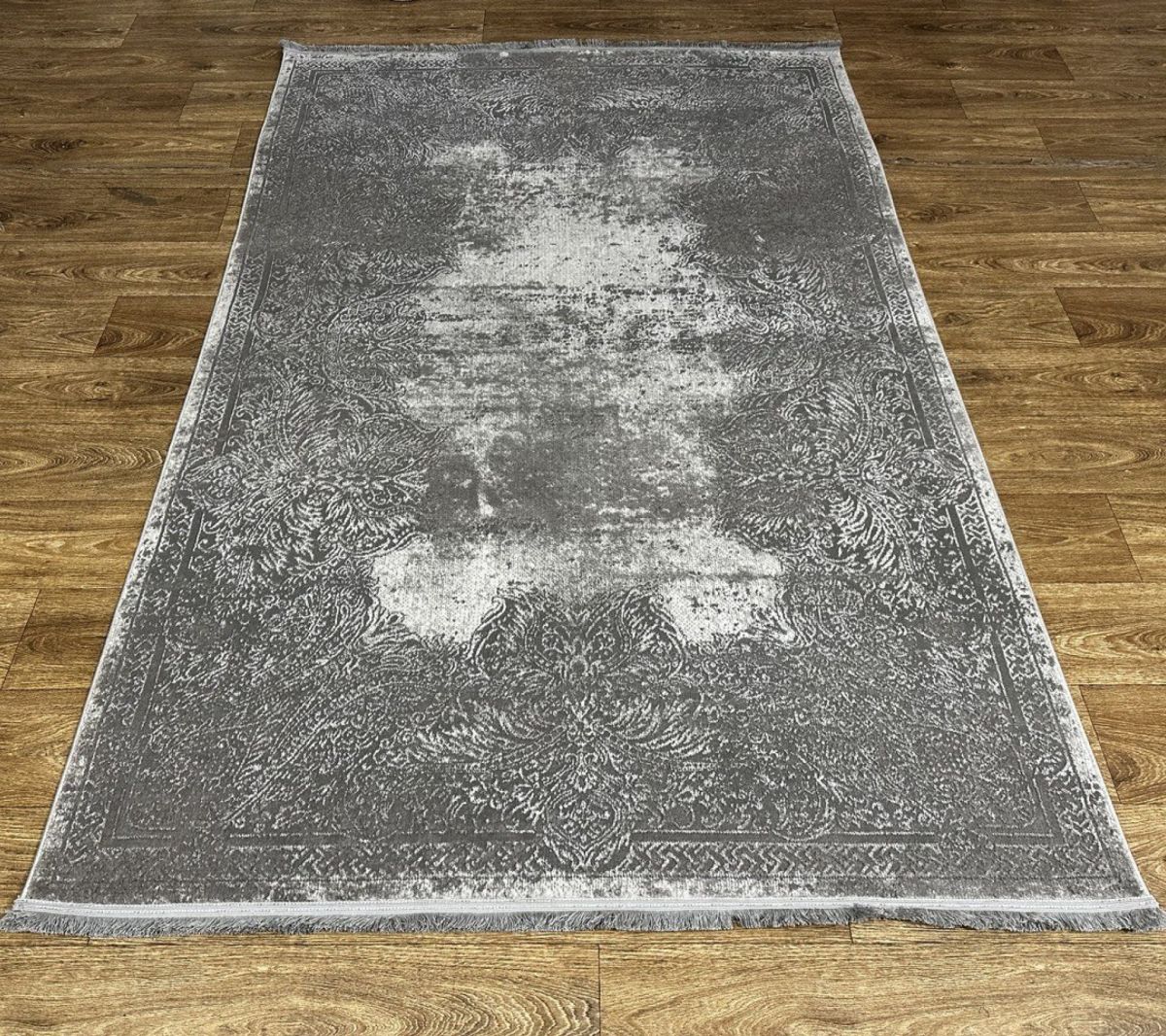 Ковёр Greencarpet Odessa E335CC L.GREY/GREY