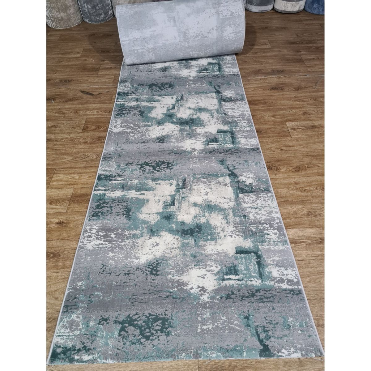 Ковровая дорожка Greencarpet Luxury 06047B BEIGE / L.TURQUOISE