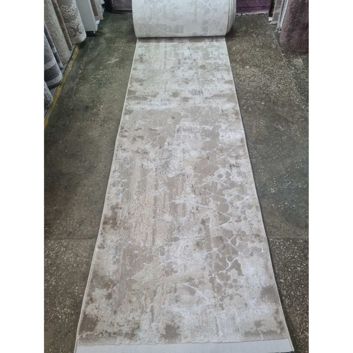 Ковровая дорожка Greencarpet Odessa 0140EB POLY.BEIGE/CREAM