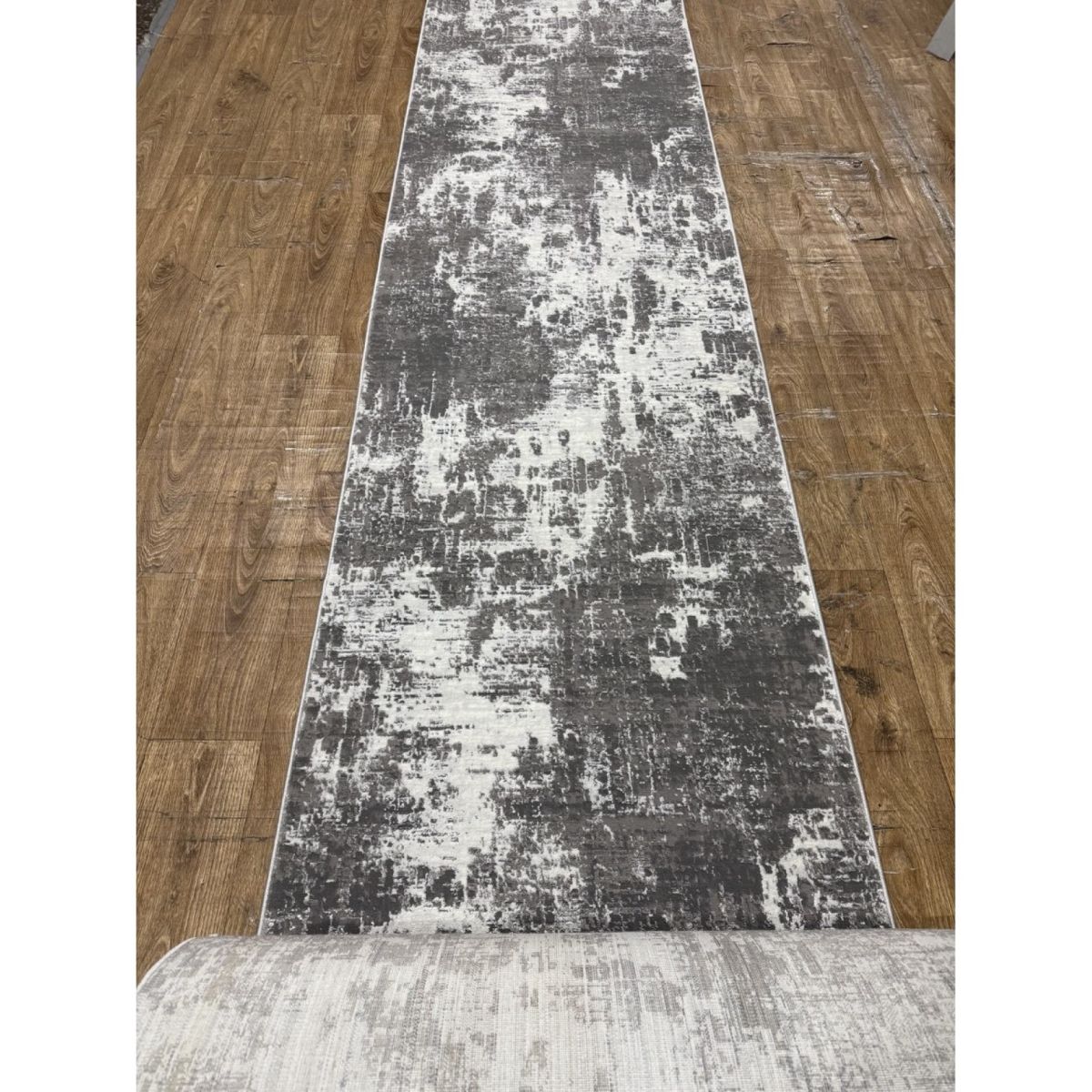 Ковровая дорожка Greencarpet Odessa E319AG L.GREY/C.POLY.GREY