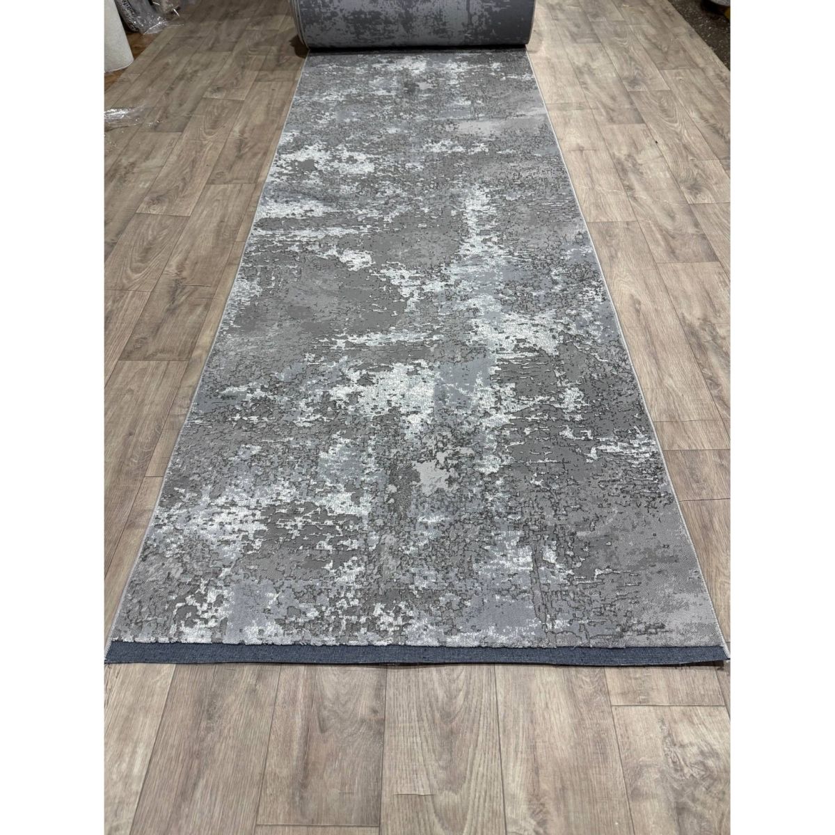 Ковровая дорожка Greencarpet Odessa Plus 14536A GREY
